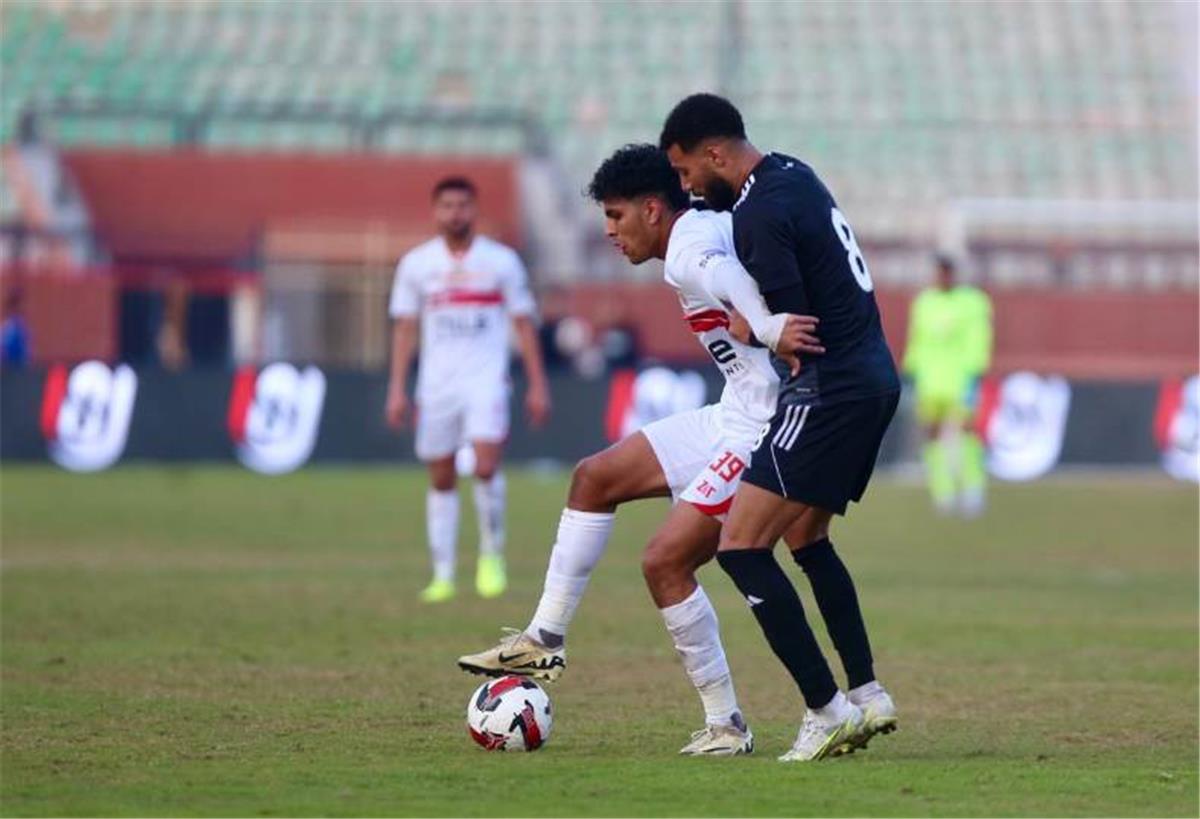 الزمالك ينهي مرانه الأخير في معسكر الإسماعيلية استعداداً لمباراة بتروجت