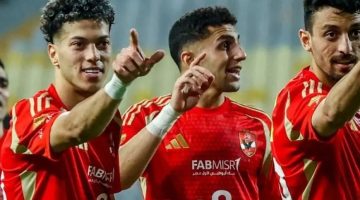 [العنوان المعاد صياغته]  
“أزمة القمة تهدد بتعطيل إعلان بطل الدوري المصري!”  

[KEYWORDS_SECTION_START]  
مباراة القمة, بطل الدوري المصري, أزمة