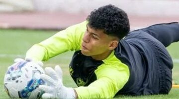 محمود الشناوى يستفسر عن مصيره فى الزمالك.. اعرف التفاصيل