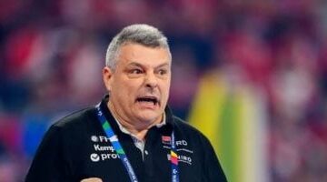 اليد يقدم باسكوال المدير الفني الجديد للمنتخب في مؤتمر صحفي اليوم