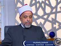 هل عدم الخشوع في الصلاة يُبطلها؟.. أمين الفتوى يجيب (فيديو)