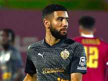 كواليس صفقة انتقال أحمد قندوسي إلى لوجانو السويسري (خاص)