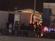 مصرع 3 من أسرة واحدة في انقلاب سيارة أعلى كوبري قويسنا بـ المنوفية