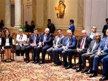 وزير الخارجية: حماية مصالح المواطنين بالخارج وتقديم أفضل الخدمات القنصلية لهم أولوية قصوي