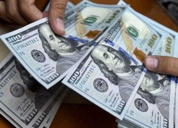 سعر الدولار مقابل الجنيه المصري اليوم الأربعاء.. كم تسجل العملة الأمريكية؟