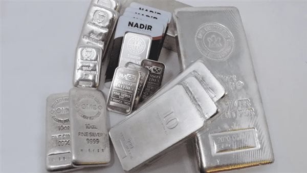 ارتفاع في سعر الفضة بالتزامن مع تراجع الدولار
