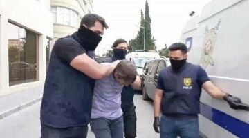 السلطات الأذربيجانية تعتقل صحفيين روسيين من مكتب «سبوتنيك» في باكو وتمنع وصول الدبلوماسيين إليهم