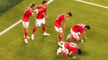 انتهت رسميًا.. رحيل النجم المغربي عن الأهلي وفسخ عقده
