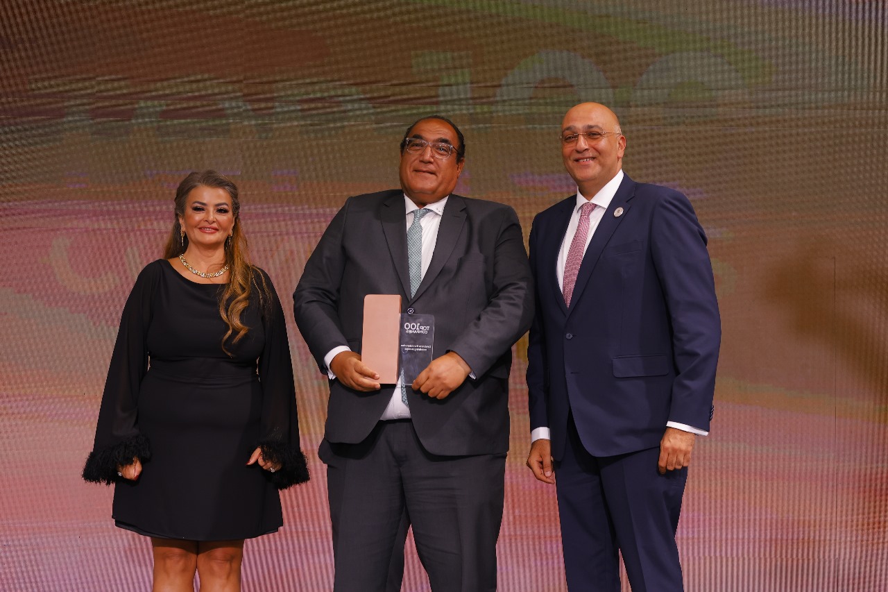 بنك قناة السويس ضمن أفضل 100 شركة بالبورصة المصرية في تصنيف قمة «مصر للأفضل» 2025