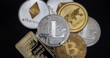 تباين أسعار العملات الرقمية و”بيتكوين” تستقر فوق 107 آلاف دولار