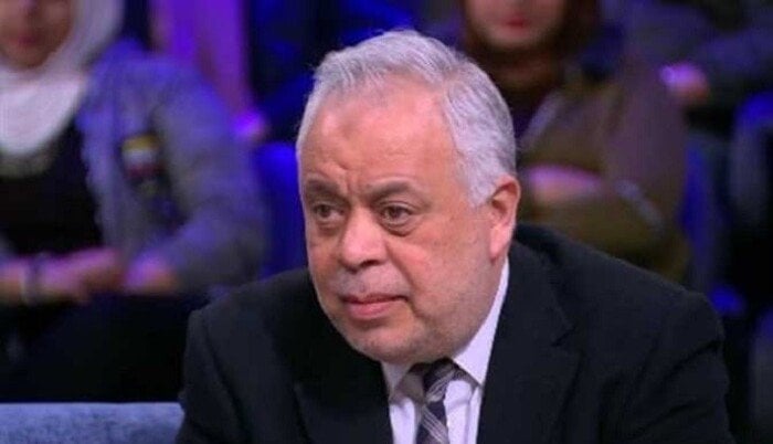 تغريم الفتاة المتهمة بإزعاج أشرف زكي 10 آلاف جنيه
