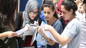 ثانوية عامة 2025.. حل أسئلة امتحان الفيزياء كاملة «صور»