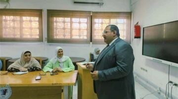 جامعة قناة السويس تنظم تدريبًا لموظفي الدراسات العليا على برنامج نظم المعلومات