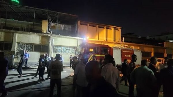 حريق هائل يلتهم عقارًا من 9 طوابق في عابدين