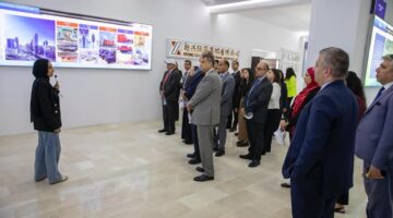 رئيس اقتصادية قناة السويس يلتقي 30 سفيرًا من رؤساء البعثات الدبلوماسية والقنصلية المصرية بالخارج
