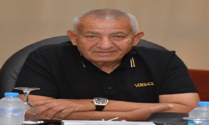 رئيس المصري يجتمع باللجنة العليا لتوثيق تراث النادي