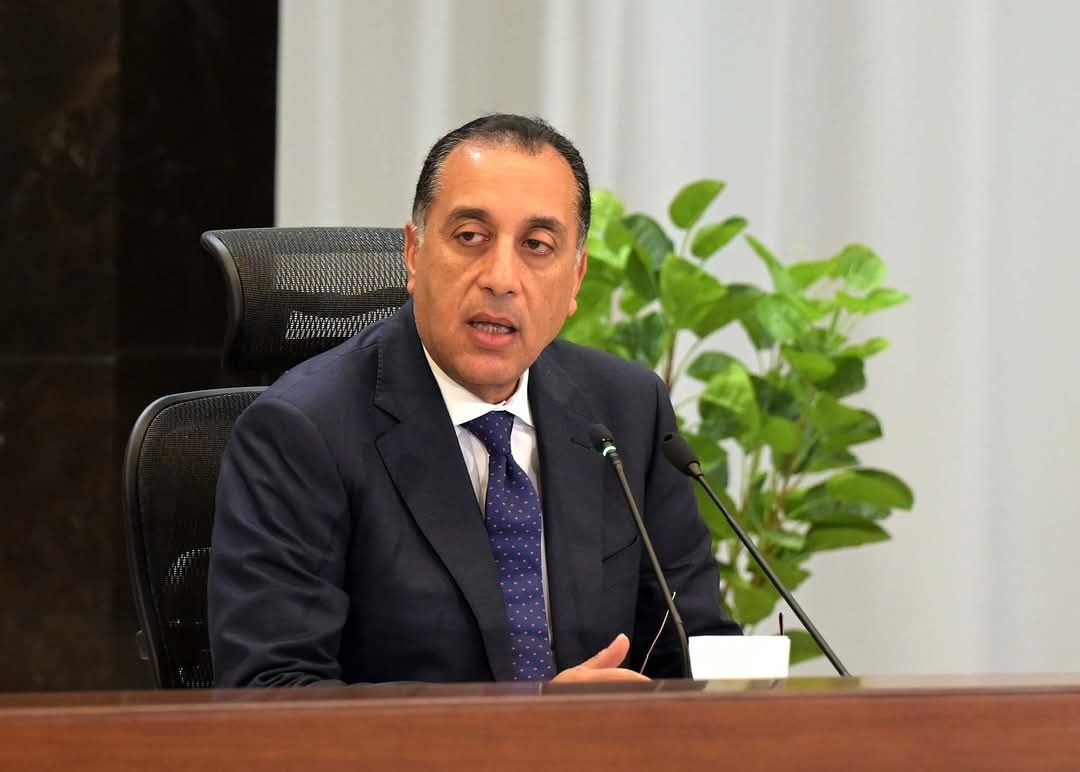 رئيس الوزراء: استئناف ضخ الغاز للمصانع المصرية الجمعة المقبل