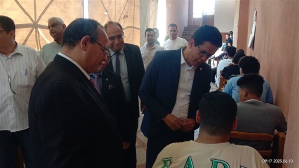 رئيس جامعة بنها يؤكد على انتظام الامتحانات وتوفير سبل الراحة للطلاب