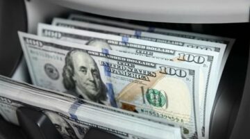 سعر الدولار مقابل الجنيه اليوم الإثنين 30-6-2025.. «تحديث لحظي»