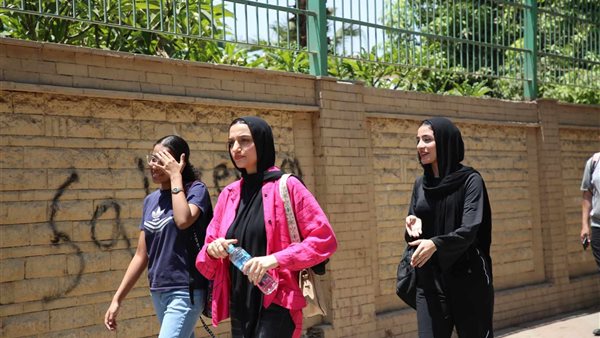 طلاب الثانوية العامة 2025 حول مستوى الإنجليزي: القطعة صعبة والترجمة سهلة