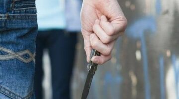 عاطل يقتل نجليه بوحشية طعنا بالسكين فى المنوفية