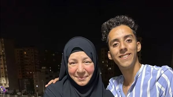 عبلة كامل تتصدر التريند بسبب صورة.. ما القصة؟