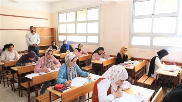 عدد أسئلة امتحانات الثانوية العامة 2025 لكل المواد نظام قديم وجديد