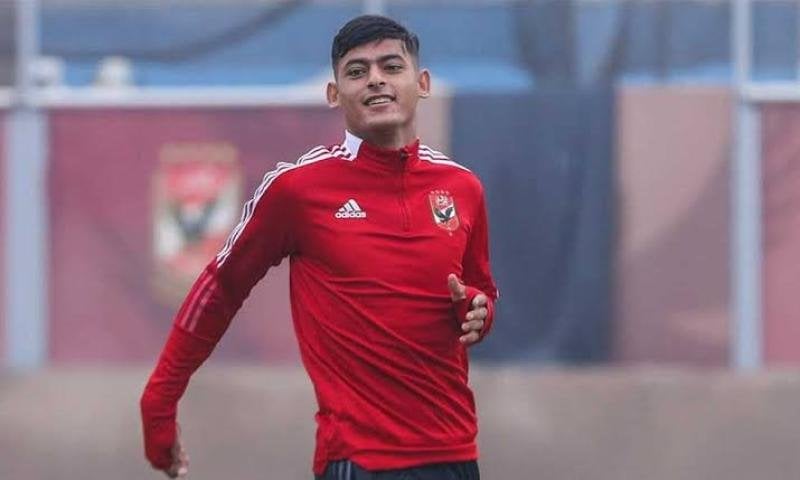 كريستو يرفض الإعارة ويتمسك بالرحيل النهائي عن الأهلي