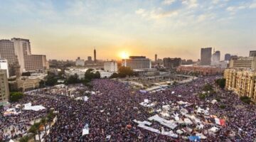 محللون سياسيون: ثورة 30 يونيو كانت بوابة مصر لمرحلة جديدة من البناء والتنمية