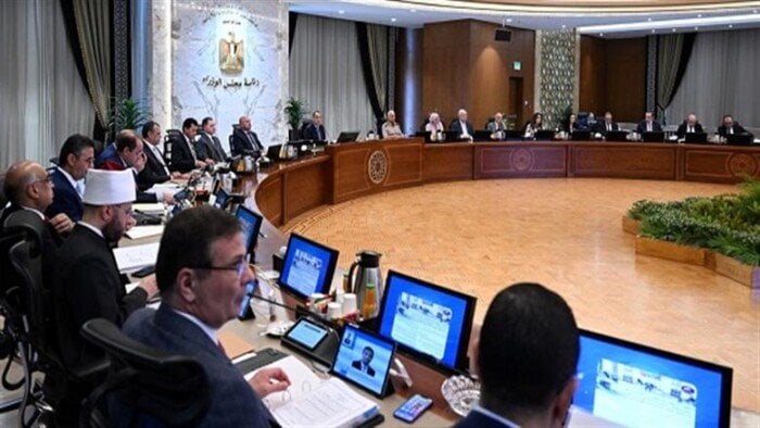 مدبولي: استئناف ضخ الغاز للمصانع التي توقفت تأثرا بنقص الإمدادات