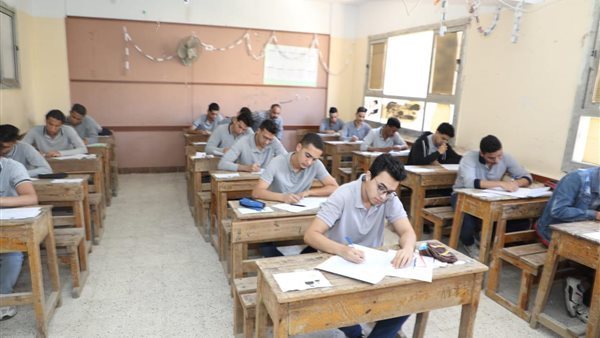 مصادر بـ"التعليم" تكشف تفاصيل إعلان نتيجة الدبلومات الفنية