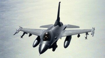 مقتل طيار أوكراني وفقدان طائرة إف 16 خلال التصدي لهجوم روسي