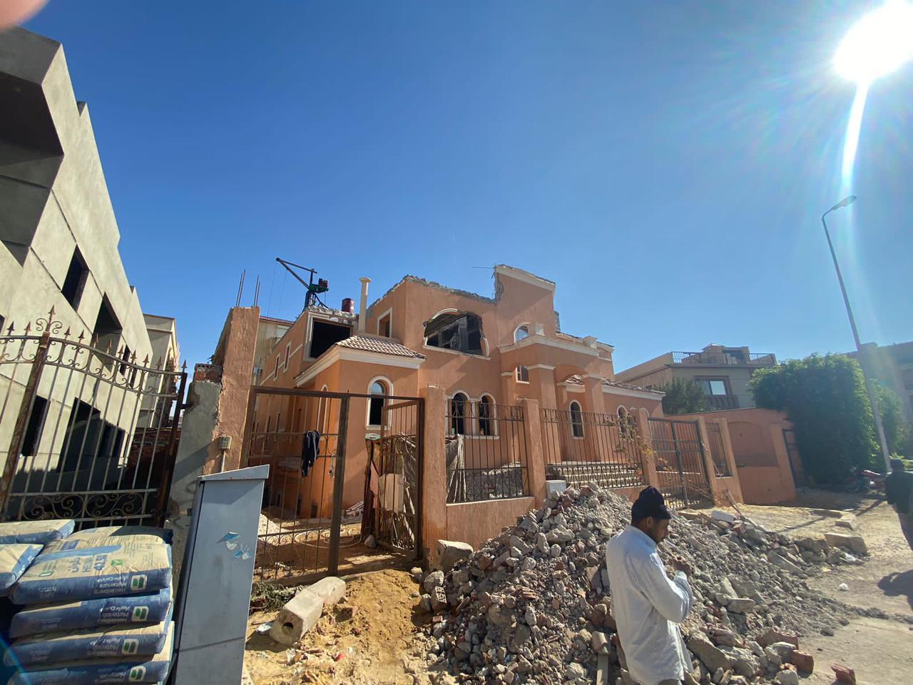وزير الإسكان يُصدر قرارات إزالة لتعديات ومخالفات بناء بمدينة غرب بورسعيد