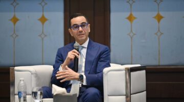 وزير الاستثمار يستعرض إنجازات الهيئات والقطاعات التابعة خلال 10 سنوات 