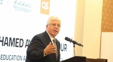 وزير التعليم العالي يكرم 20 جامعة مصرية مدرجة في النسخة العامة لتصنيف QS لعام 2025