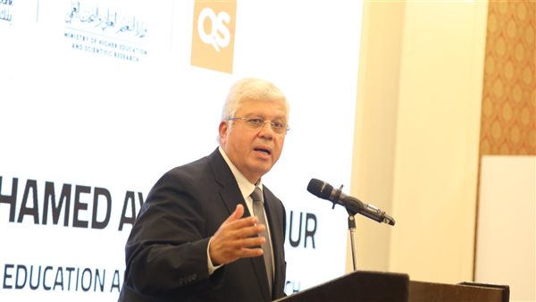 وزير التعليم العالي يكرم 20 جامعة مصرية مدرجة في النسخة العامة لتصنيف QS لعام 2025