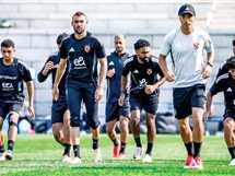 شوبير يعلن رحيل نجم الأهلي لـ المصري البورسعيدي