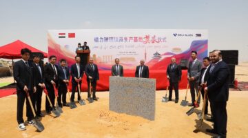 باستثمارات 70 مليون دولار.. وضع حجر أساس مشروع “ديلي إيجيبت” للمنتجات الزجاجية المنزلية في العين السخنة