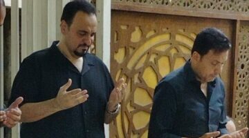 بحضور نجوم الفن.. هشام إسماعيل يستقبل عزاء والدته (صور)