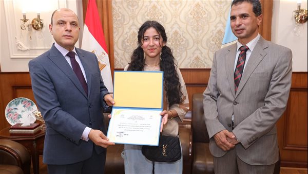 محافظ كفرالشيخ يُكرّم أبناء المحافظة الفائزين بالمركز الأول في مسابقات التعليم